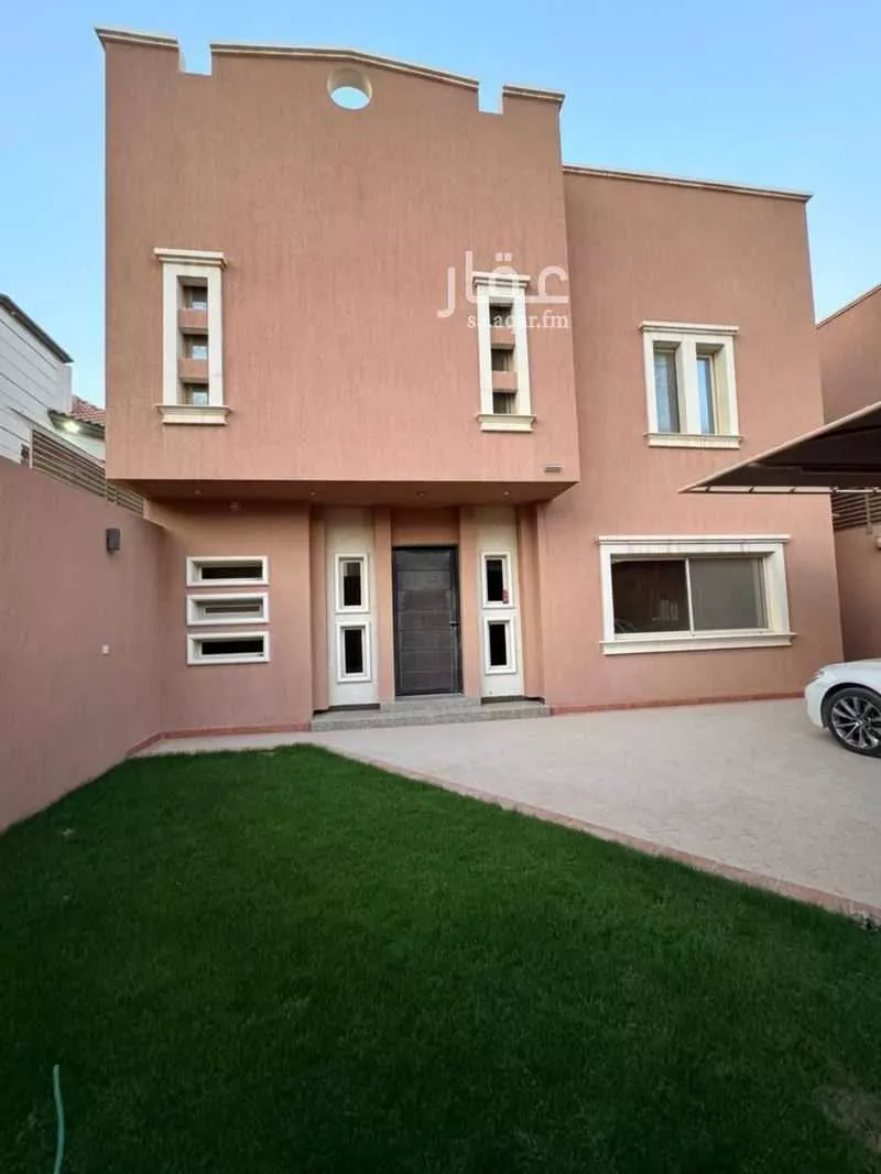 20 bedroom villa in Al Sahafah 2