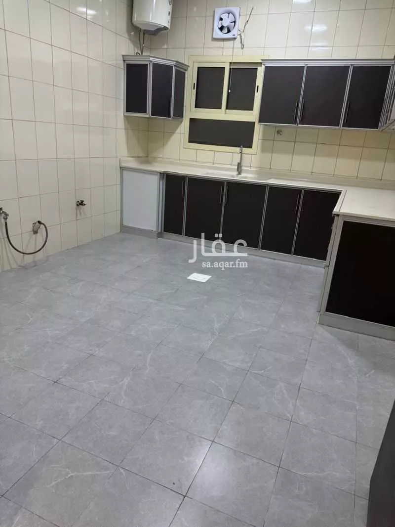 3 bedroom apartment in Qurtubah 5