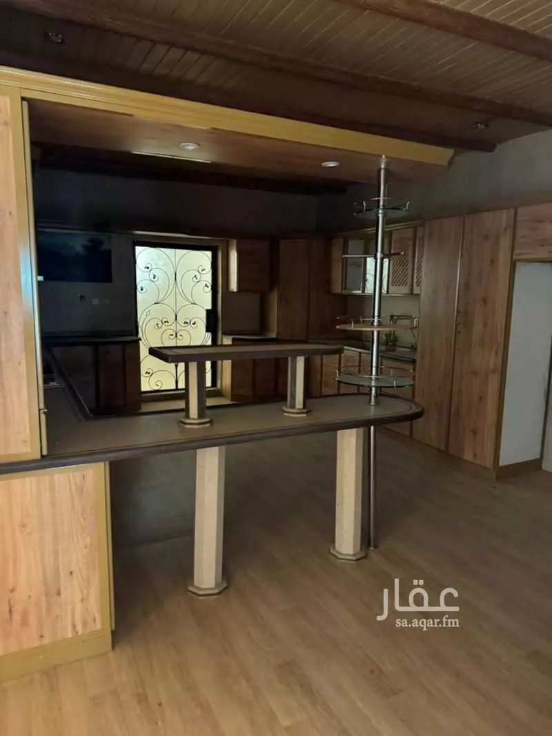 فيلا 6 غرف في المروة 1