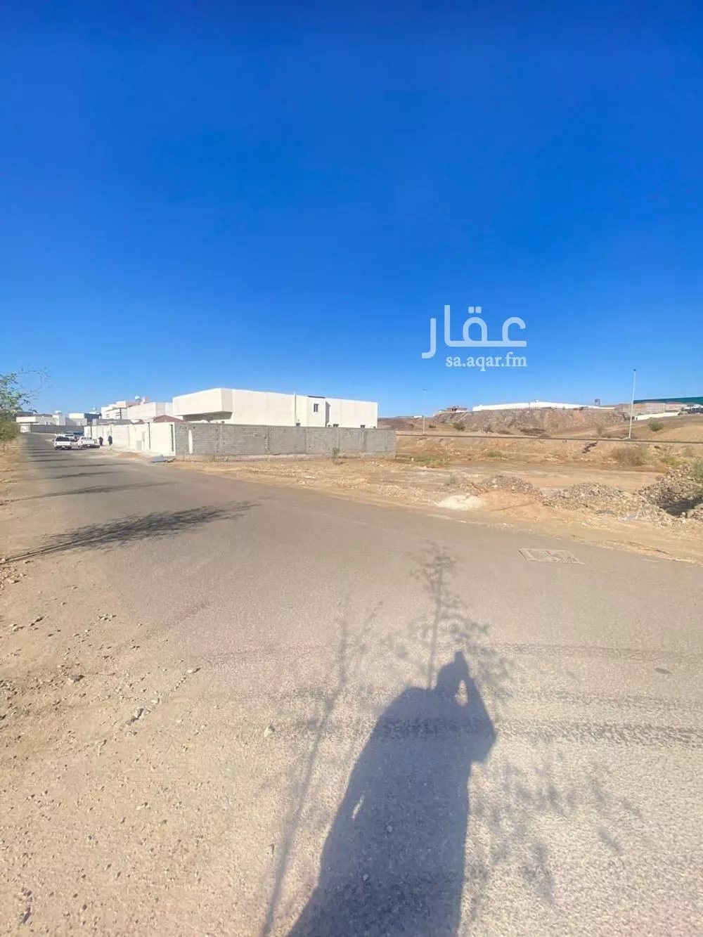 أرض 300 م² في المطار 1