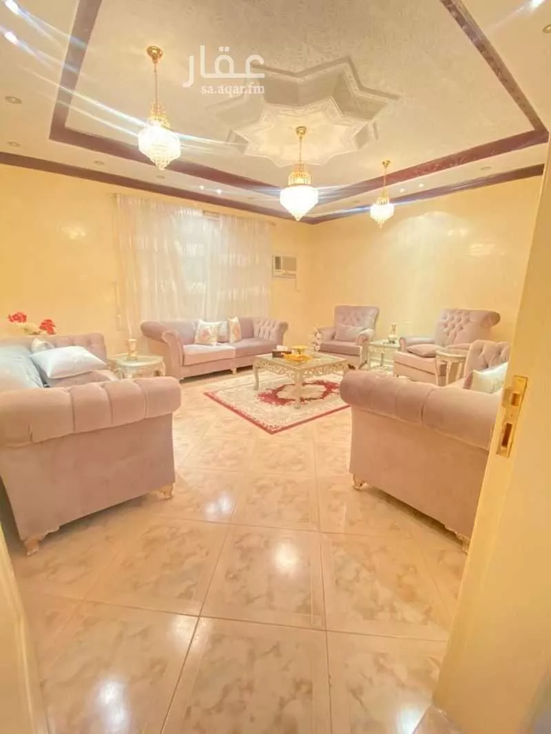 27 bedroom building in Al Jabrah, Madinah 16