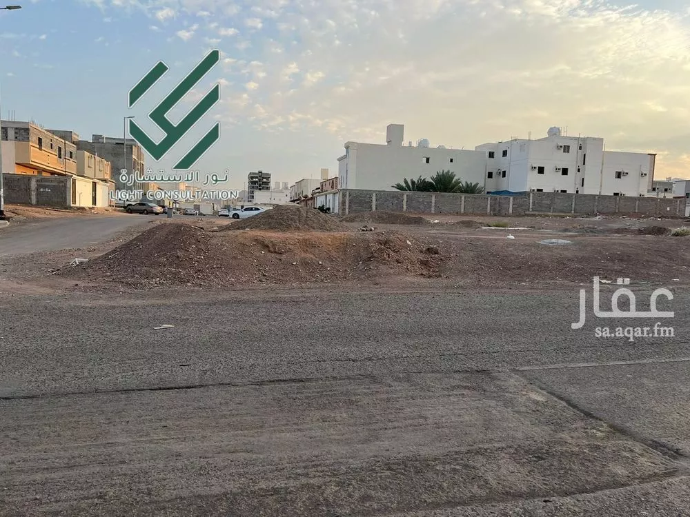 أرض 797 م² في ورقان 1