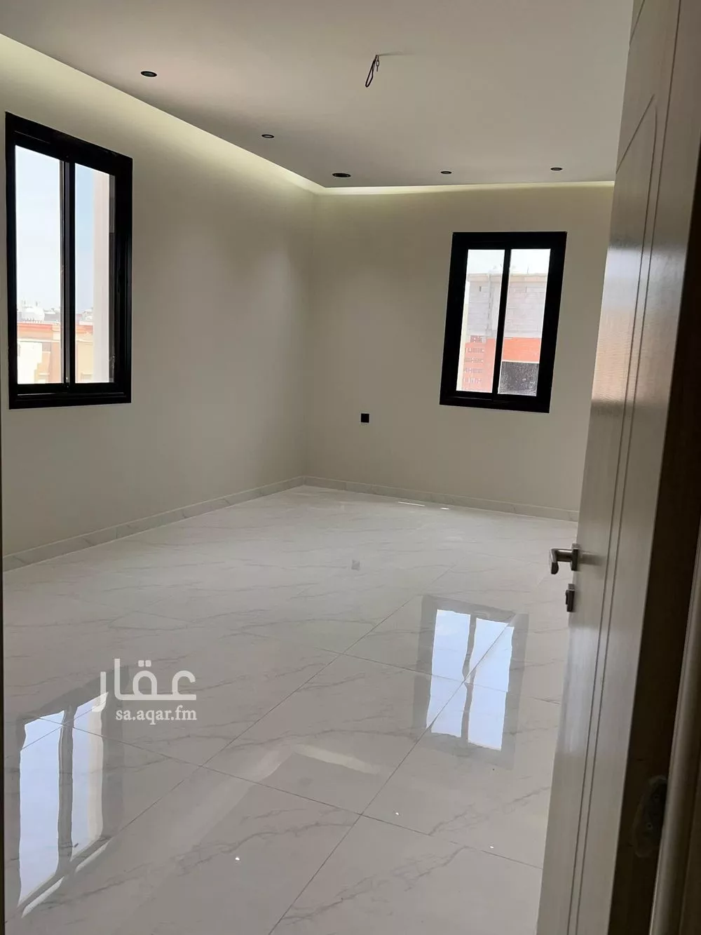 شقة 6 غرف في الرانوناء 3