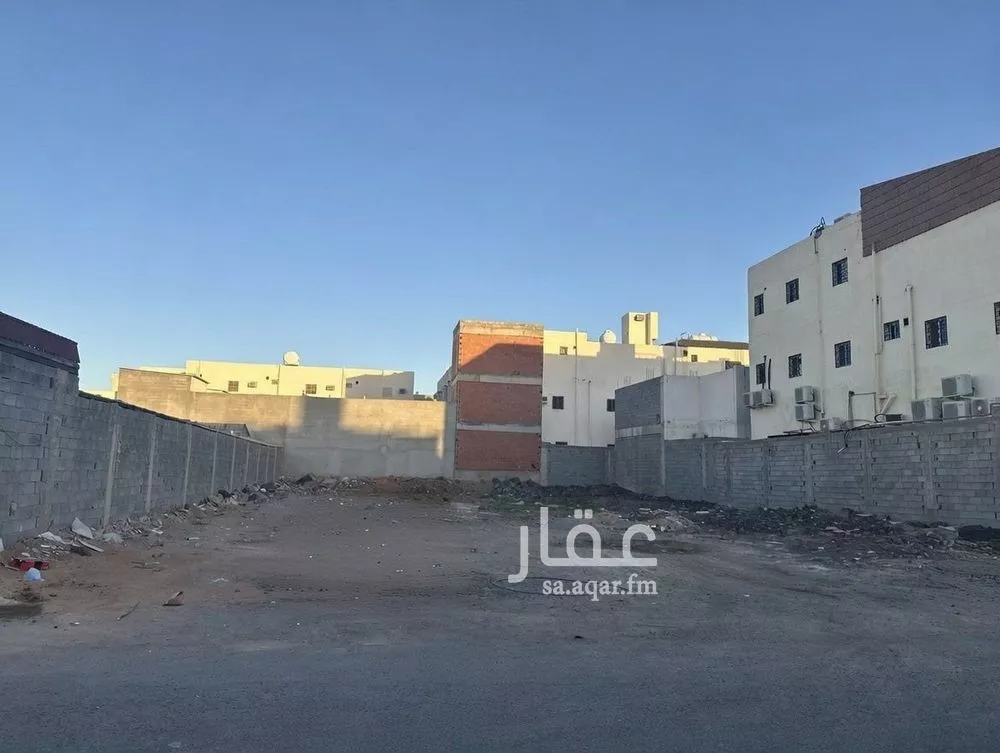أرض 920 م² في الملك فهد 2