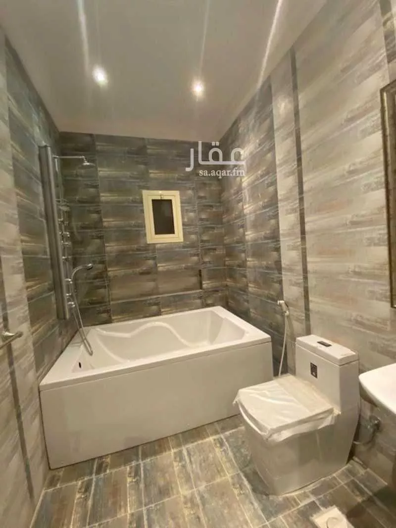 16 bedroom duplex in Al Ranuna 5