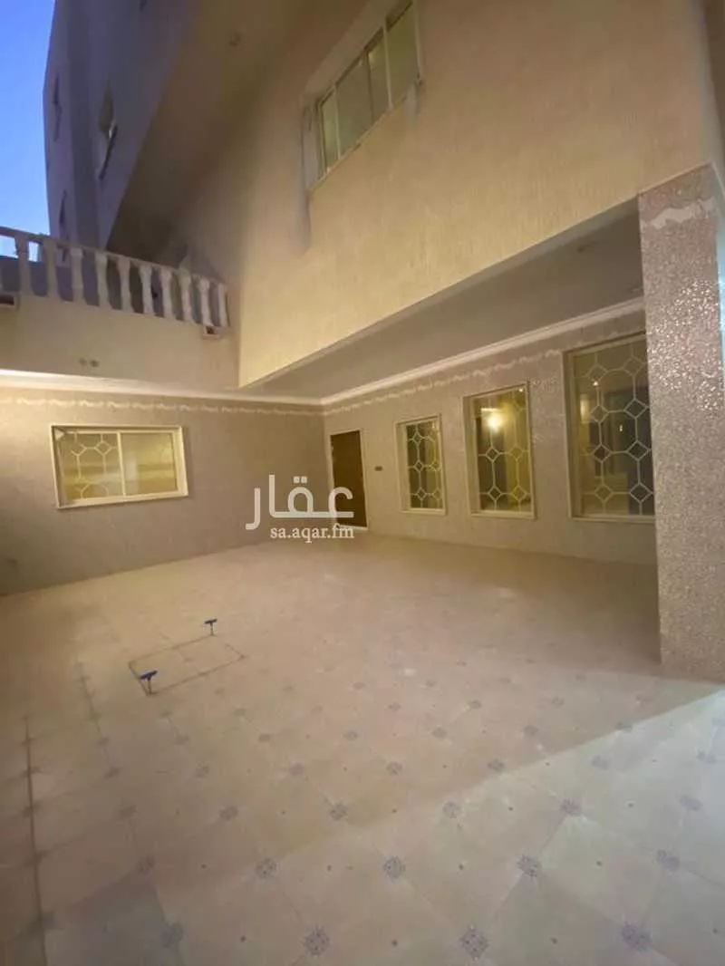 16 bedroom duplex in Al Ranuna 4