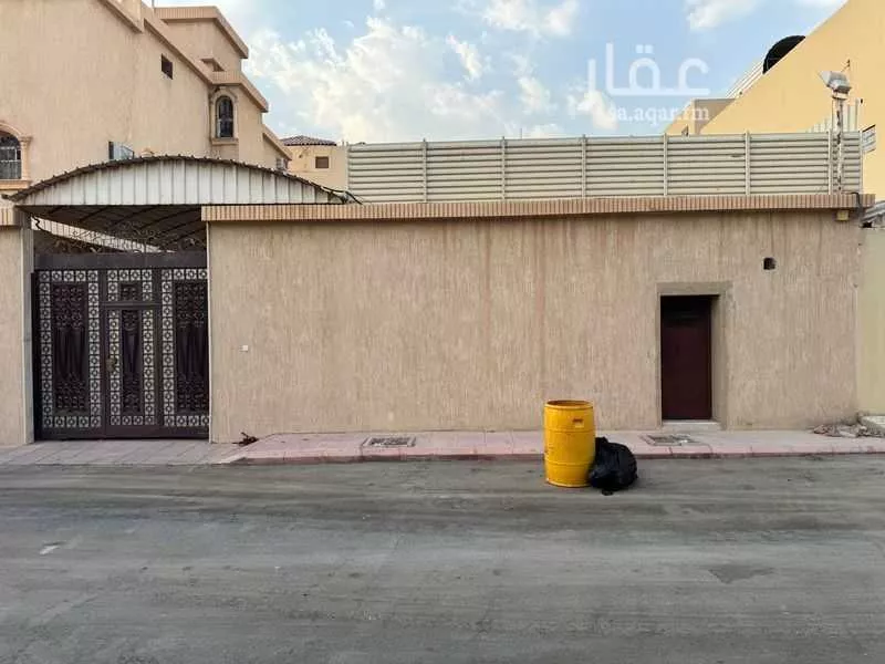 299 sqm land in As Suwaidi 2