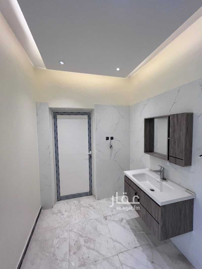 18 bedroom building in As Suwaidi, Riyadh 3