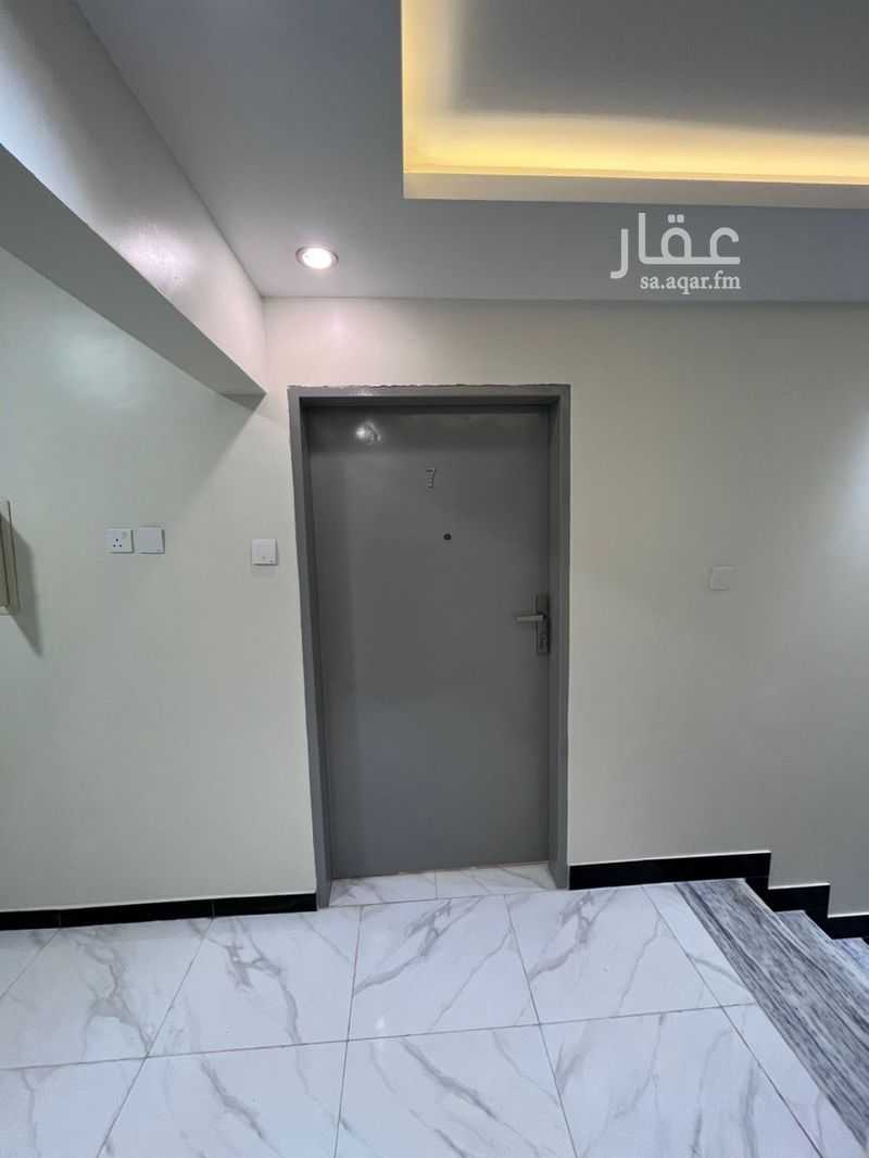 18 bedroom building in As Suwaidi, Riyadh 10