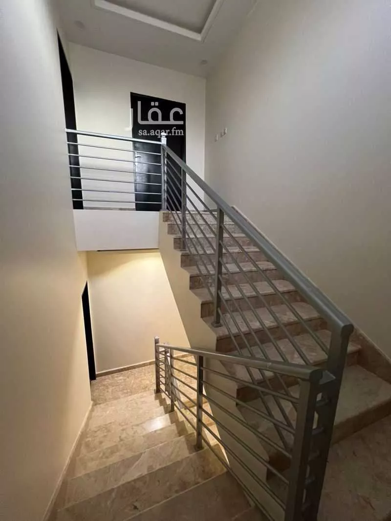 3 bedroom floor in Hittin 2