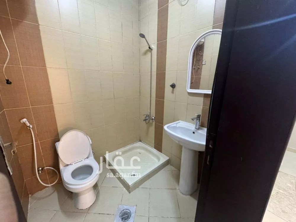 4 bedroom apartment in Al Qashlah, Eastern Province 8