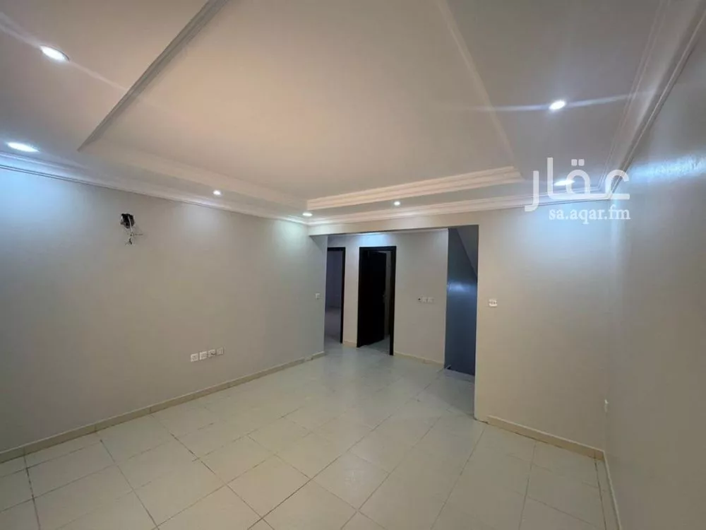 4 bedroom apartment in Al Qashlah, Eastern Province 7