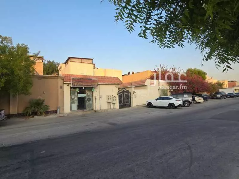 10 bedroom building in Qurtubah, Eastern Province 15