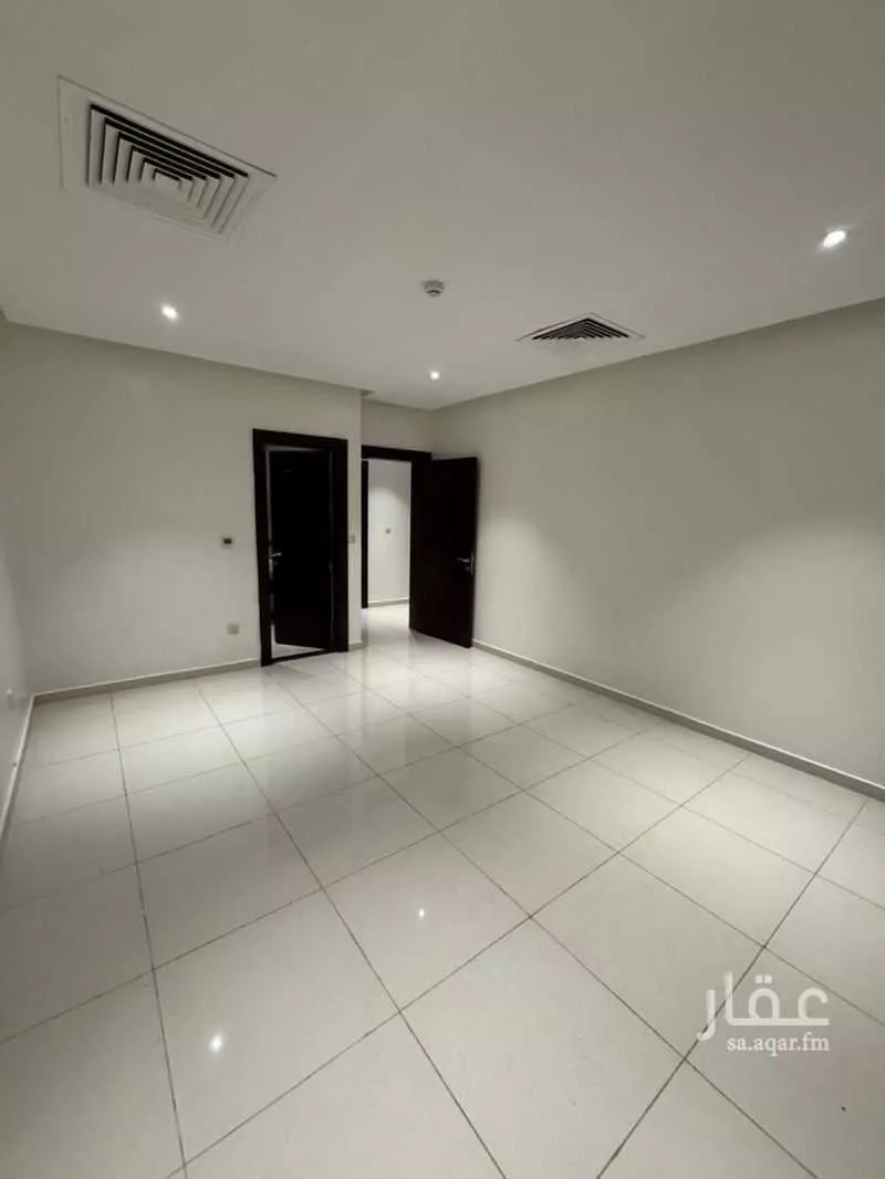 3 bedroom apartment in Al Rawabi, Eastern Province 7