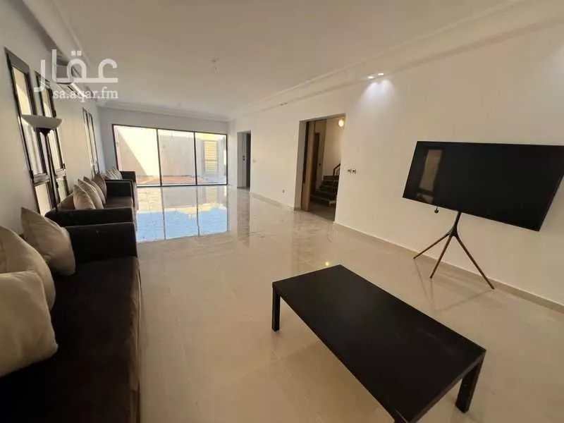 فيلا 5 غرف في البحيرة 5