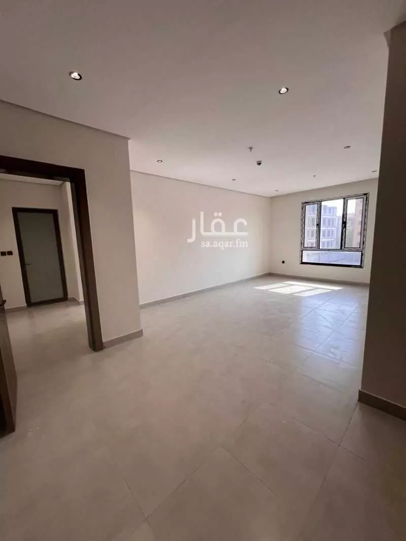 شقة 3 غرف في الحمرا 5