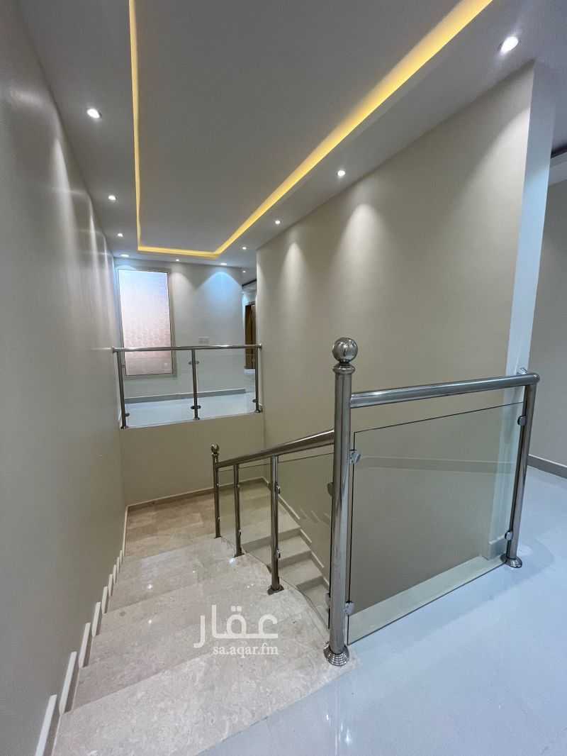8 bedroom villa in Al Mahdiyyah, Riyadh 16
