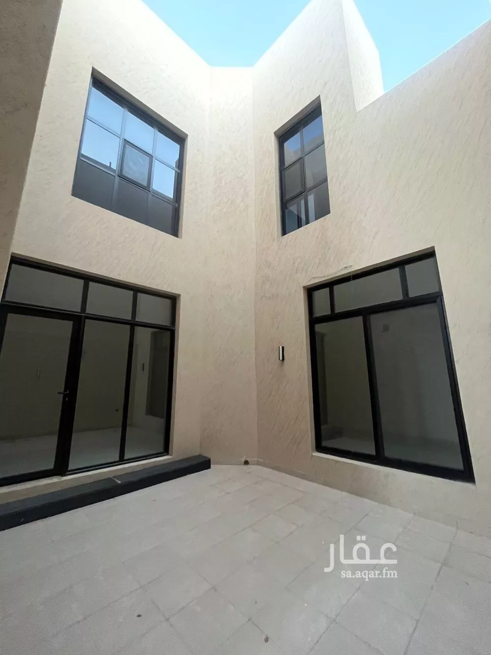 فيلا 8 غرف في المهدية 3