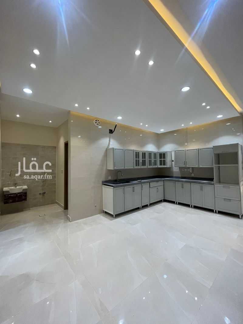 8 bedroom villa in Al Mahdiyyah, Riyadh 13