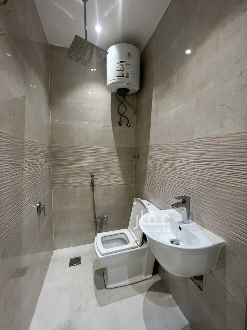 8 bedroom villa in Al Mahdiyyah, Riyadh 19