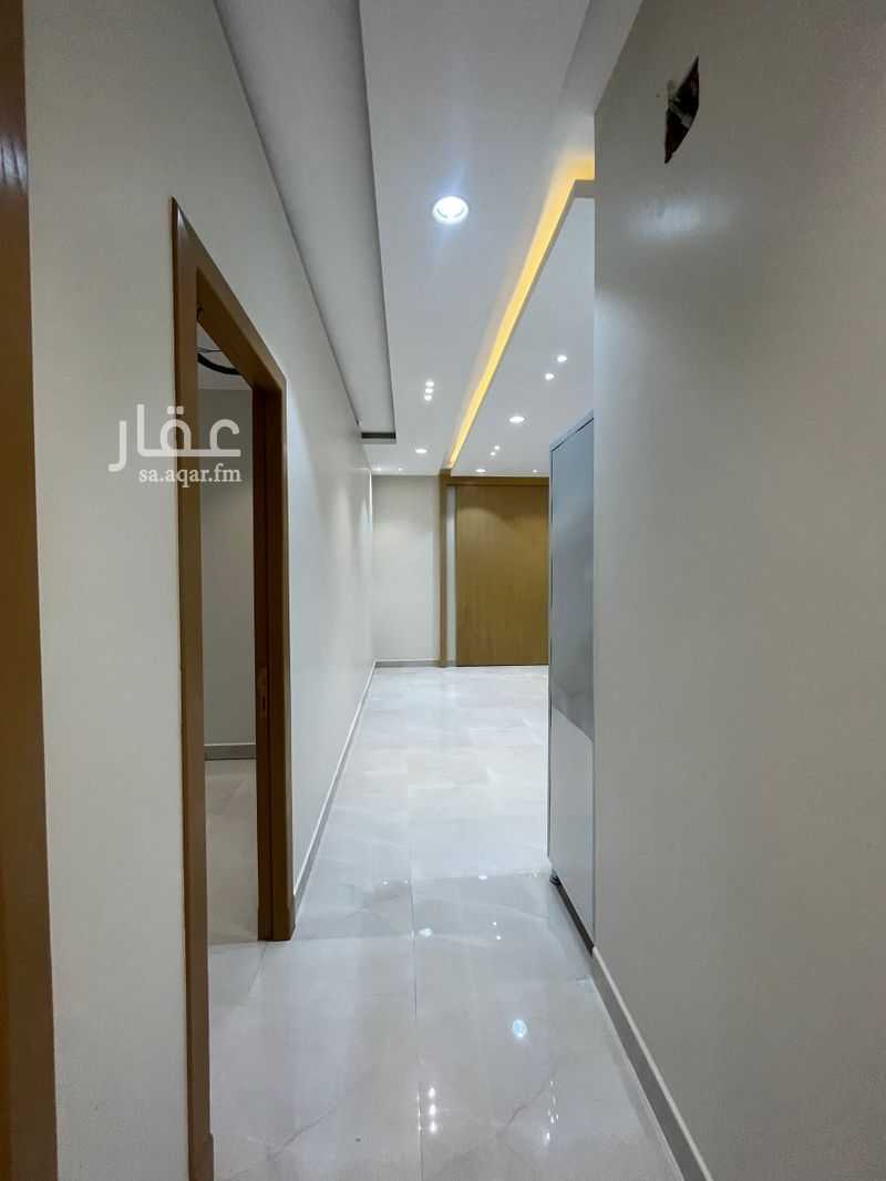 8 bedroom villa in Al Mahdiyyah, Riyadh 9