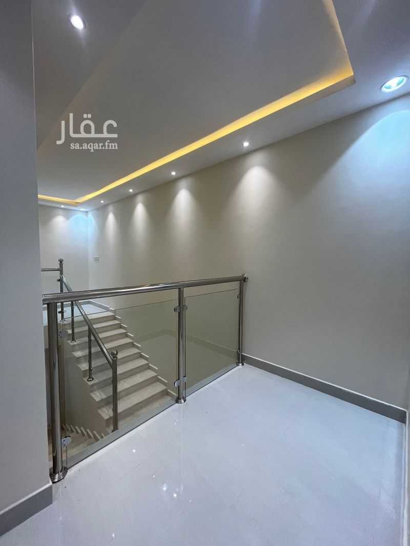 8 bedroom villa in Al Mahdiyyah, Riyadh 18