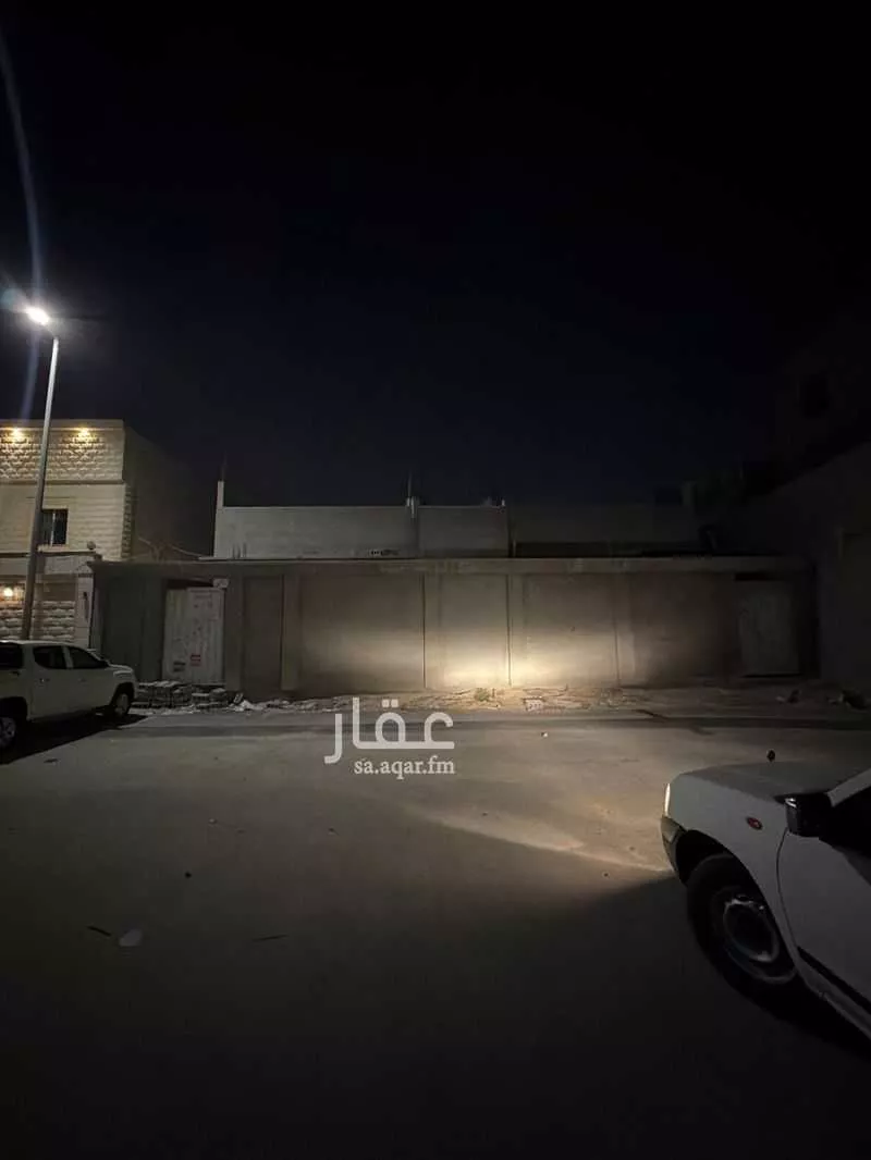 دور 7 غرف في ضاحية الملك فهد 3