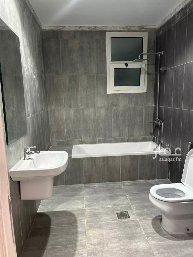 دوبلكس 6 غرف في الشرق 3