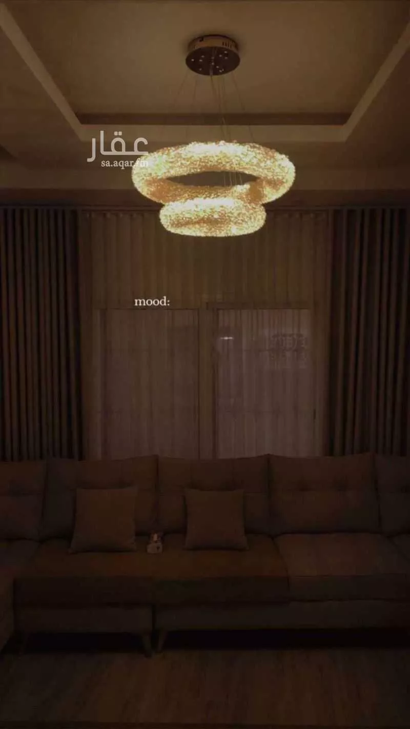 5 bedroom villa in Dahiat King Fahd 2