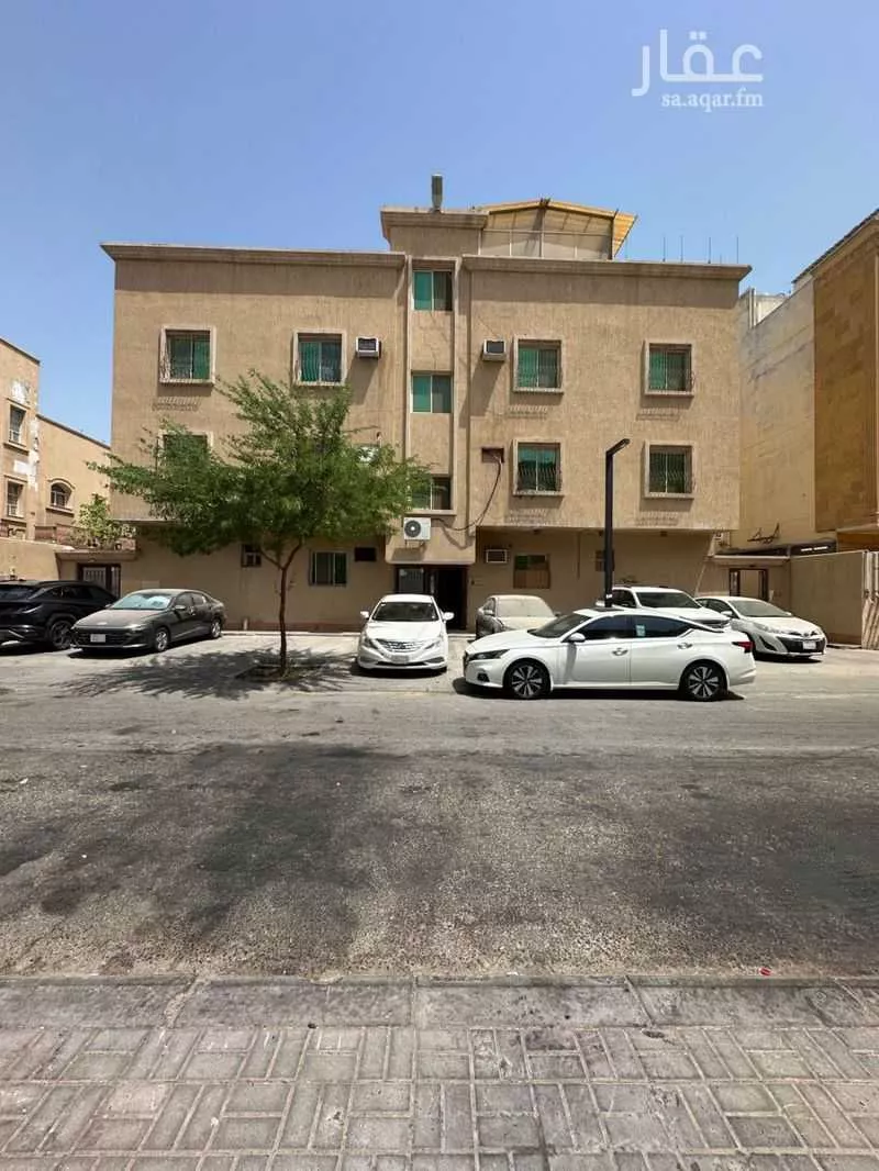 575 sqm building in Al Badi