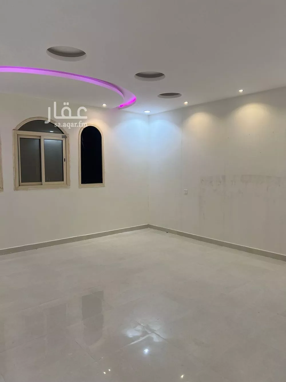 فيلا 11 غرف في طويق 4