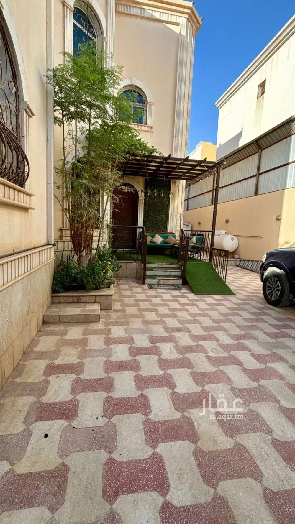 فيلا 7 غرف في الروضة 3