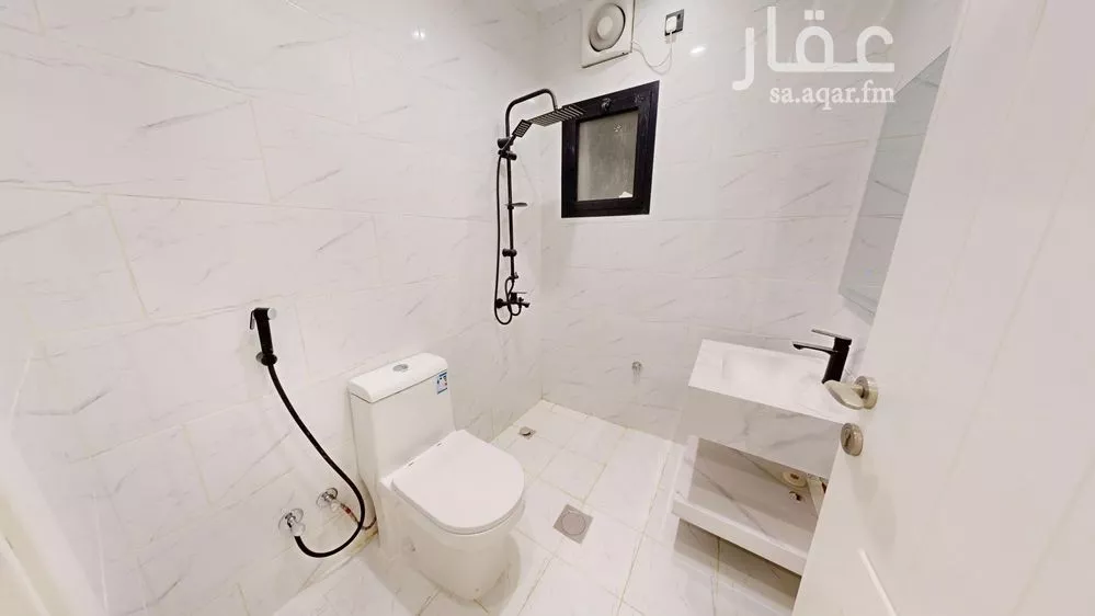 عمارة 400 م² في الخالدية 4