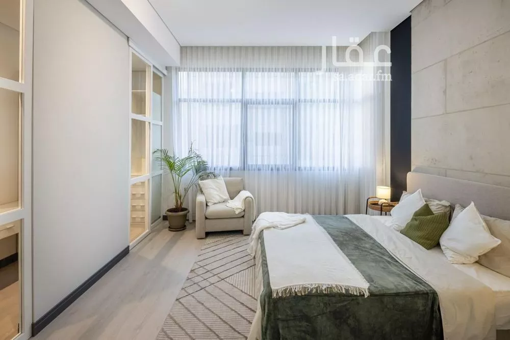 شقة 6 غرف في الروضة 2