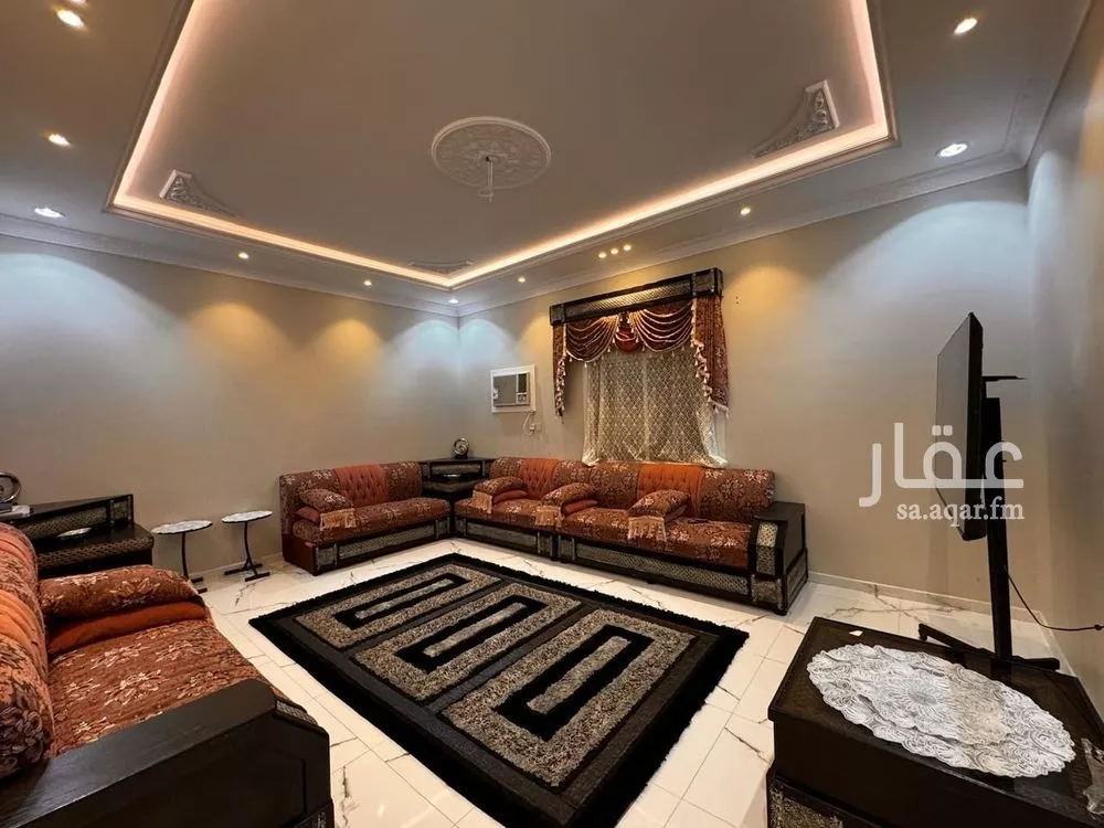 عمارة 805 م² في الخضراء 2