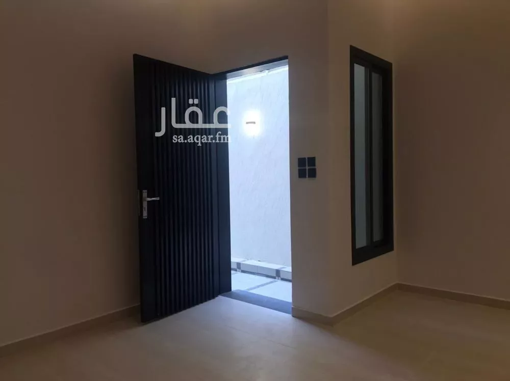 5 bedroom floor in Al Janadriyah 2