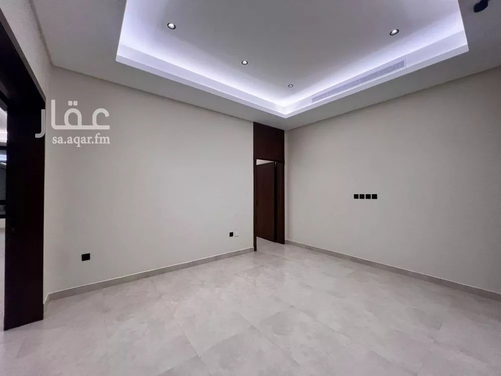 شقة 6 غرف في النهضة 5