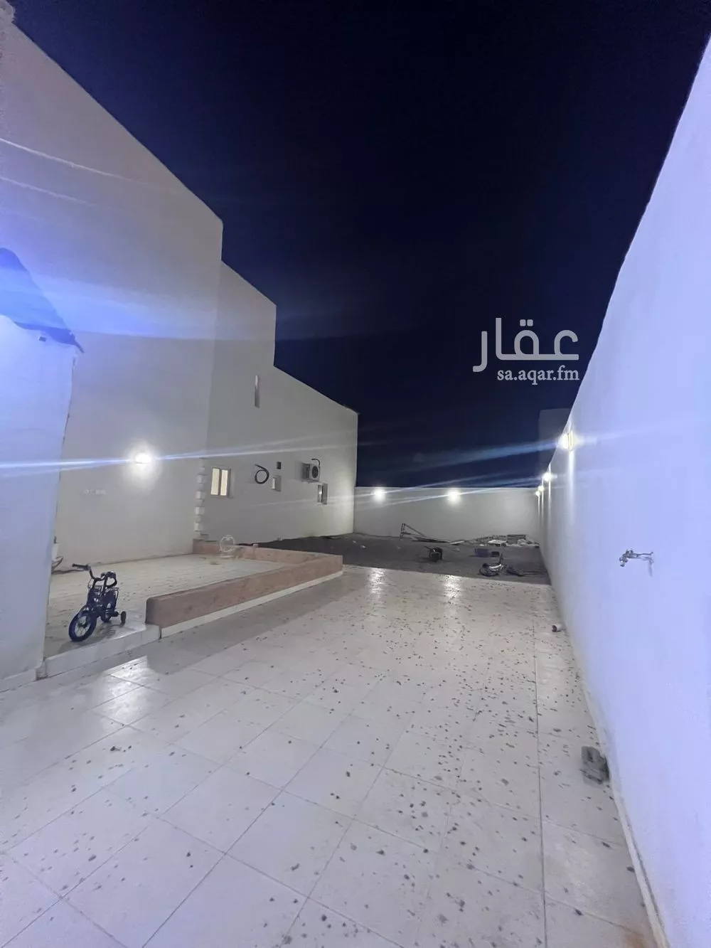 فيلا 8 غرف في المطار 5