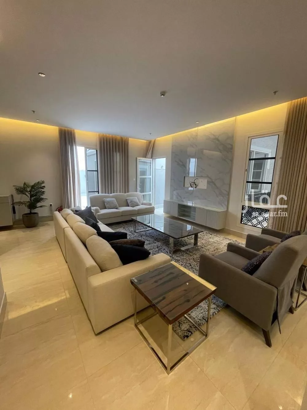 شقة 4 غرف في الملقا 3