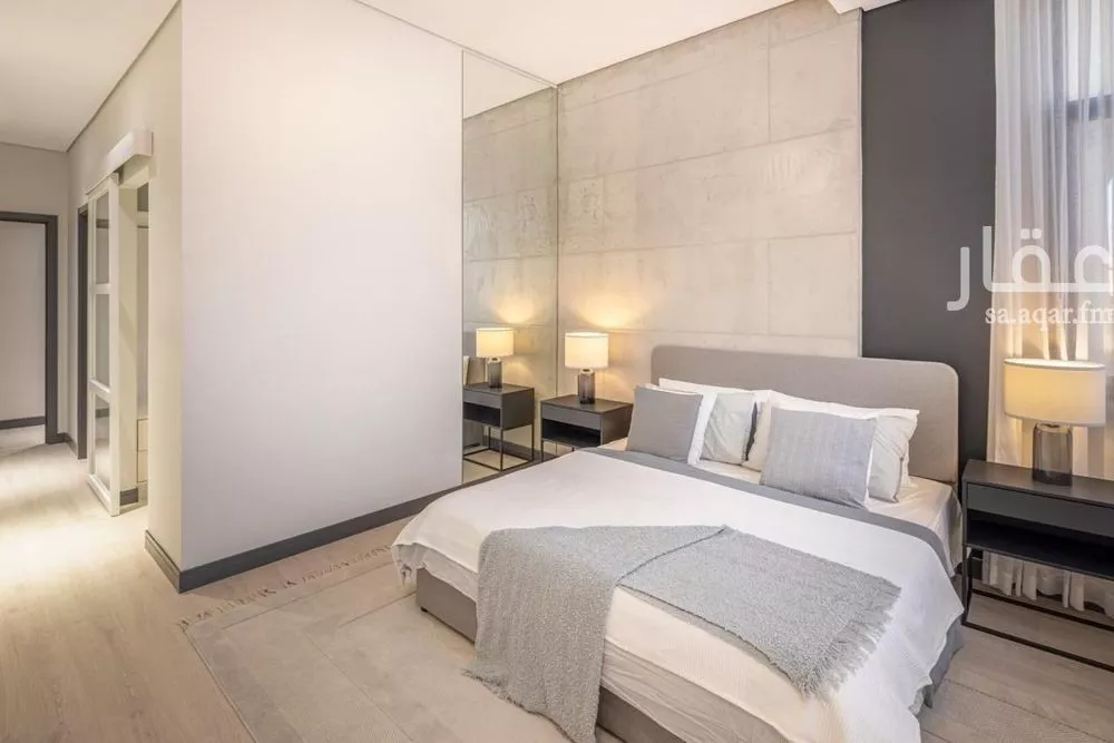 شقة 6 غرف في الروضة 3