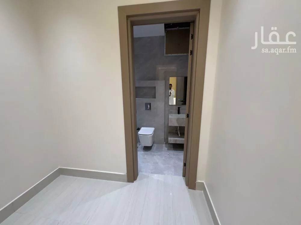 5 bedroom apartment in Al Janadriyah, Riyadh 17