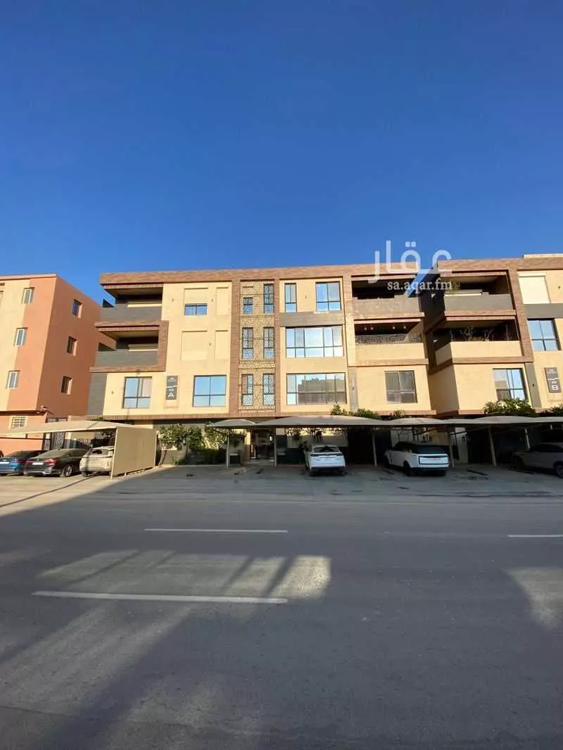 4 bedroom apartment in Al Qairawan, Riyadh 4