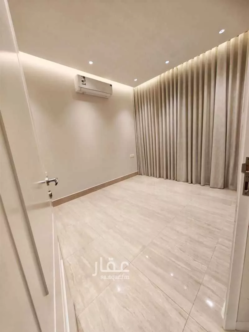 4 bedroom apartment in Al Qairawan, Riyadh 17