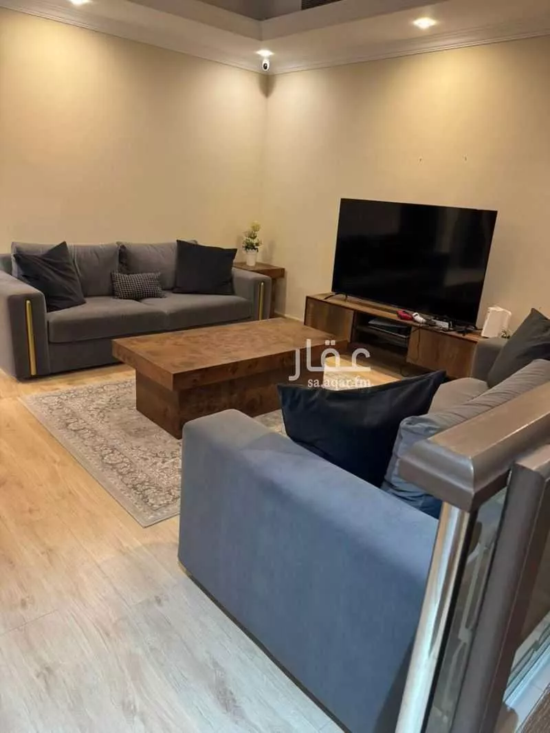 فيلا 6 غرف في البساتين 1