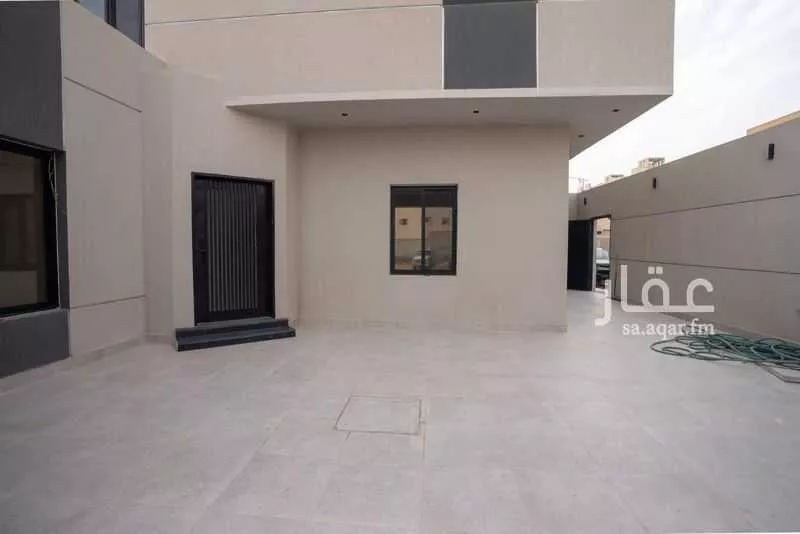 5 bedroom floor in Al Aridh 3