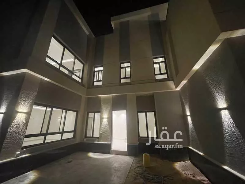 7 bedroom villa in Al Janadriyah 5