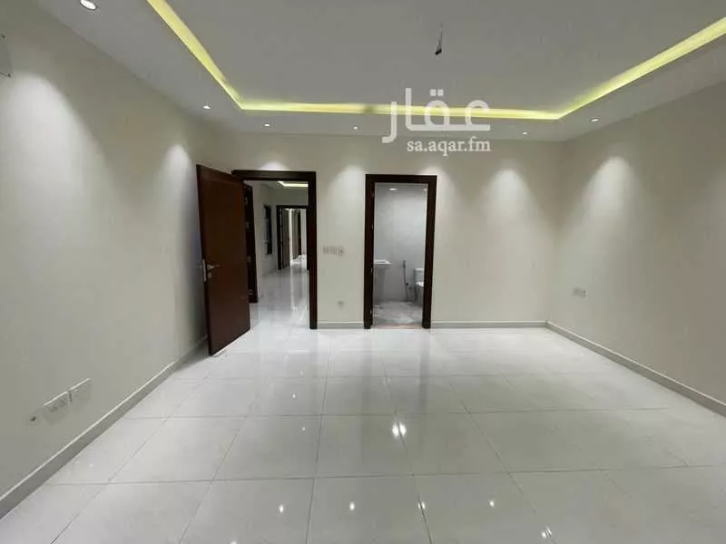 7 bedroom villa in Al Janadriyah, Riyadh 24
