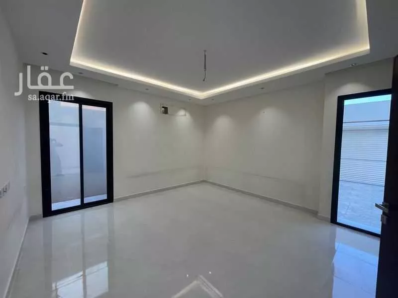 4 bedroom villa in Al Janadriyah, Riyadh 6