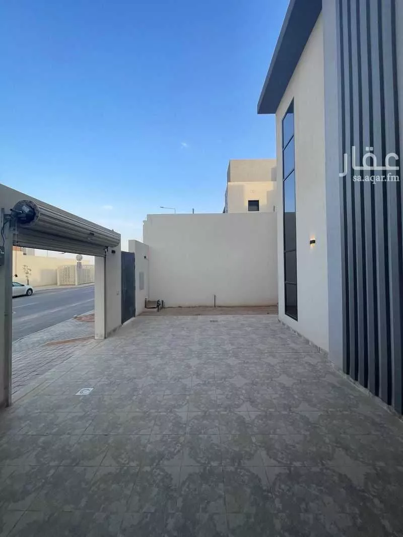 فيلا 5 غرف في الجنادرية 3