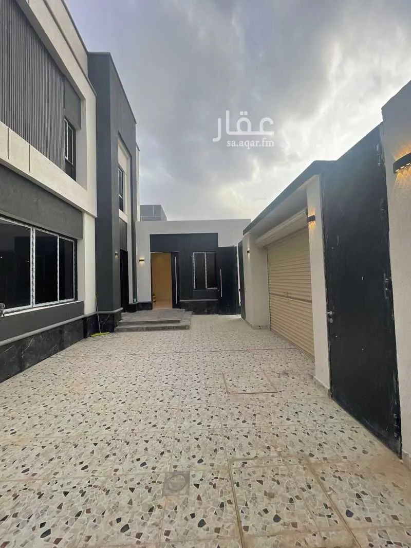 فيلا 8 غرف في الجنادرية 4